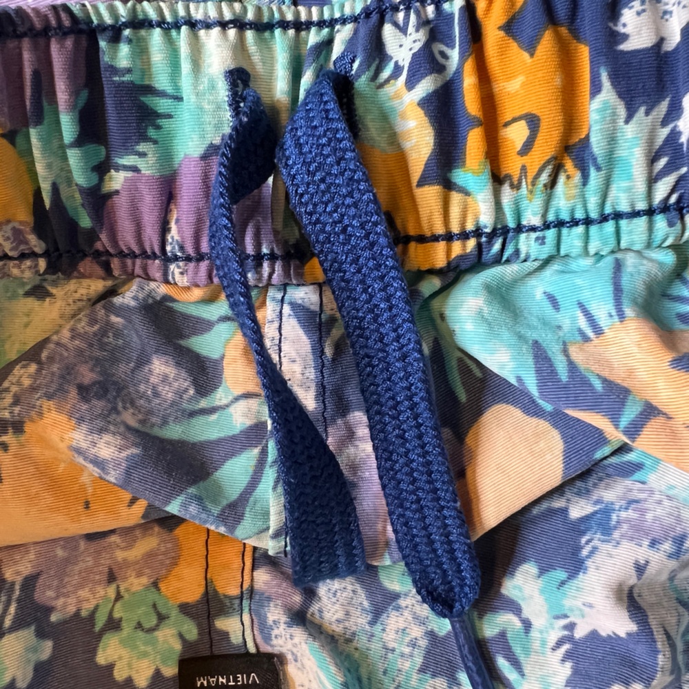 Patagonia Women’s Barely Baggies Board Shorts – Tropical Floral Neo Blue - Picture 6 of 9